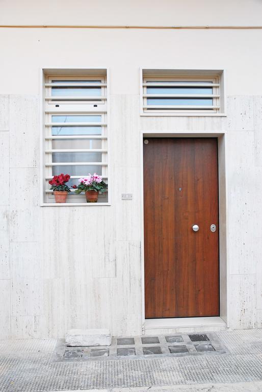 Brezzolina Apartment With Parking Bitonto Exterior photo